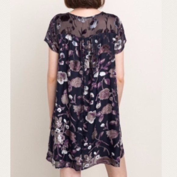 Mystree Velvet Floral Shift Dress - Picture 2 of 8